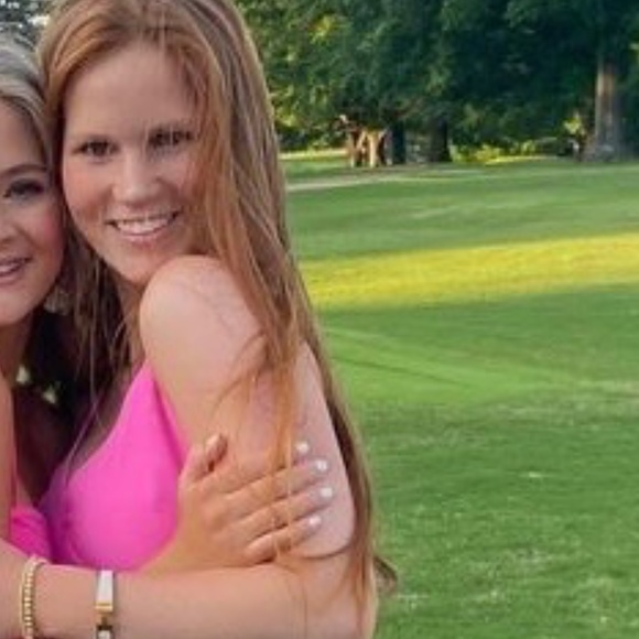 Meet your Posher, Claire - Picture 1 of 1